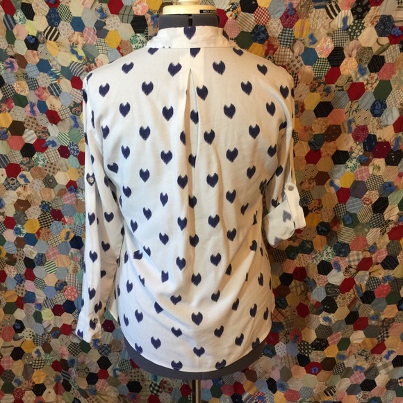 JUST LIVING | button-up top w/ roll-tab sleeves - Picture 4 of 7